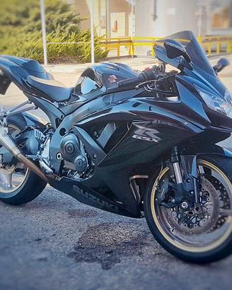suzuki GSX-R 750 K9