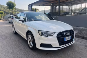 Audi A3 1.6 TDI 116cv diesel Business 2017