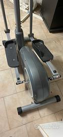 Cyclette ellittica elettromagnetica con volano da