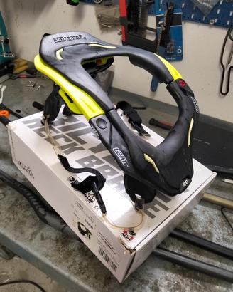 Leatt brace DBX 5.5 più pettorina