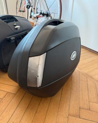Valigie Laterali Givi V35 tech Monokay  + Chiavi