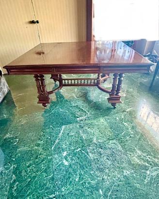 Tavolo antico allungabile in legno di fine ‘800