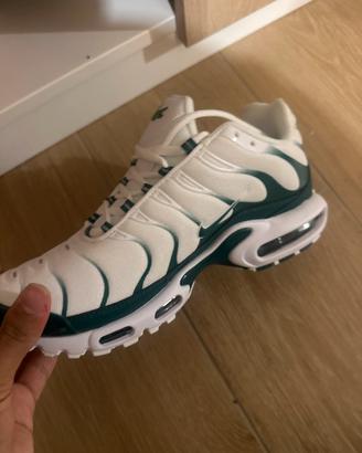 tn lacoste 42