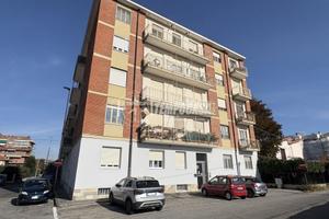 SPLENDIDO TRILOCALE RISTRUTTURATO IN ZONA RESIDENZ