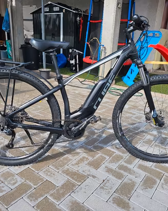 ebike cube bosch 29"
