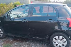 Yaris 2006 1.0 Benzina Solo Ricambi 