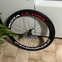 Cerchio bici da corsa campagnolo bora 50mm