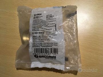Raccordo diritto filettato femmina Giacomini R180F