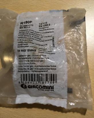 Raccordo diritto filettato femmina Giacomini R180F