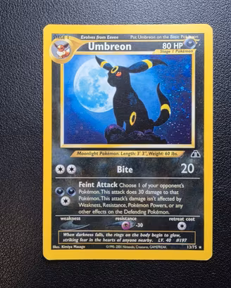 UMBREON 13/75 Holo Foil Neo Discovery Pokemon Card