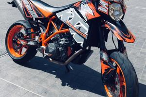 Moto KTM 950 SMR