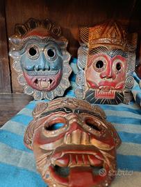antiche maschere in legno 