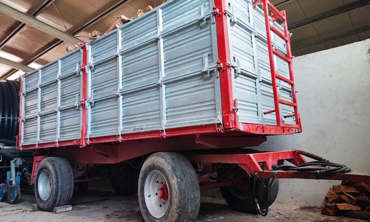 RIMORCHIO AGRICOLO TRILATERALE 140 Q.li