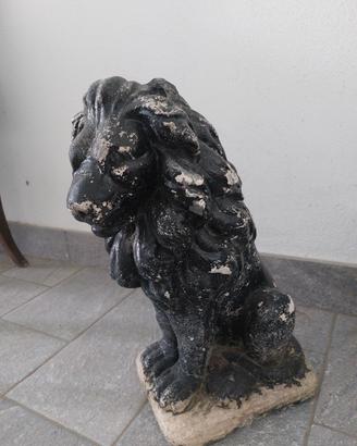 Leone in gesso