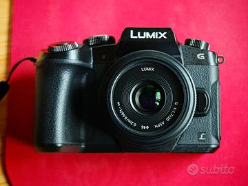 Panasonic Lumix G80 +  Lumix 20mm 1.7