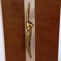 Crocifisso parete Cristo PEX In ottone stilizzato