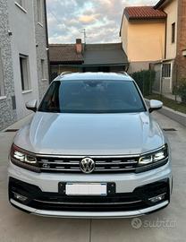 VOLKSWAGEN Tiguan Allspace R-line