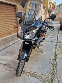Suzuki V-Strom 650 DL registro storico Gomme nuove