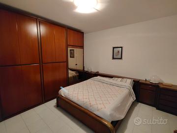 intera camera da letto matrimoniale  modulare