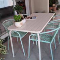 Tavolino da esterno con 4 sedie