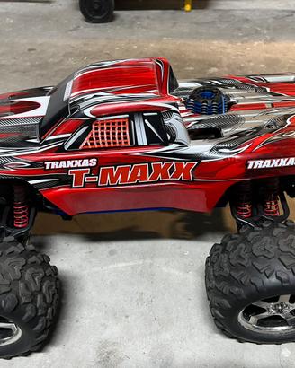 Traxxas T-max 3.3 nitro   1:8