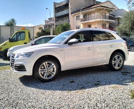 Audi Q5 2.0 TDI quattro S tronic Sport