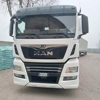 Man tgx 26-460 motrice tre assi