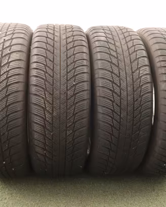 Gomme Bridgestone Blizzak 205 60 17 inverno