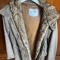 Parka da donna Pull & Bear con cappuccio