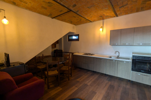 ALLOGGIO 40Mq + POSTO AUTO