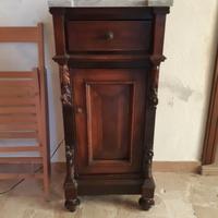 Comodino in legno primi del '900