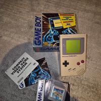 Gameboy  con scatola e gioco Super Mario