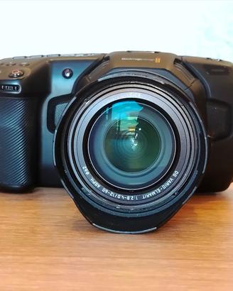 Kit Blackmagic 4K + Leica 12-60mm + V-Mount +4x SD