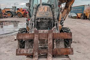 ESCAVATORE gommato Caterpillar- 442D