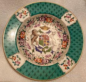 Piatto ceramica regale leone corona stemma regale