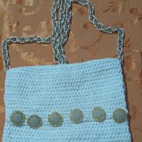 Borsa di filo a uncinetto