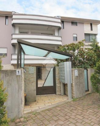 2 LOCALI A PESCARA