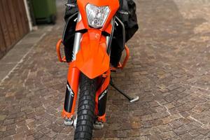 KTM 690 Enduro GOMMATA NUOVA