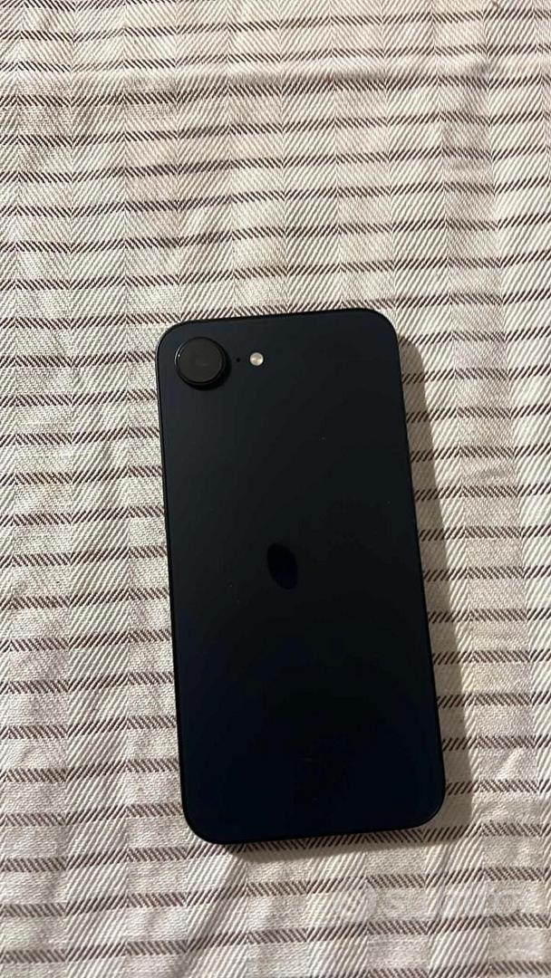 IPHONE 17e PERFETTO