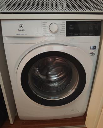 Lavatrice Electrolux EW8F384W PerfectCare 800 