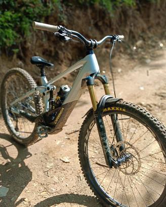 Orbea Wild M Team Carbon 625Wh