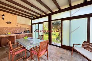 Casa, Campofelice di Roccella.