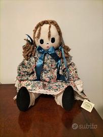 bambola di stoffa 