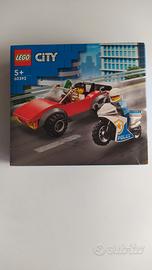 Lego City 5+ . Auto ladro e Moto Polizia