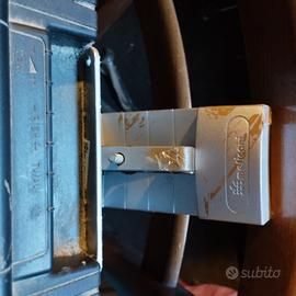 Televisione 22 pollici con decoder integrato 