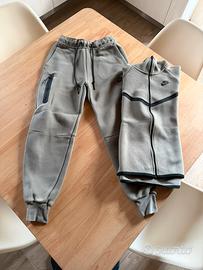 Nike tech