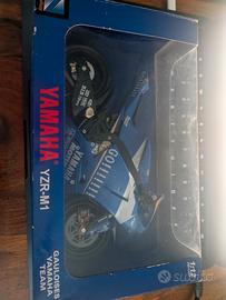 Yamaha 1/12 newray 2005 Yamaha yrz-m1 