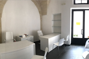 Locale commerciale o ufficio centro storico Maglie