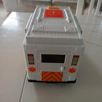 Giocattolo ambulanza