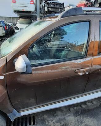 DACIA DUSTER 2012 - PORTA ANTERIORE SINISTRO